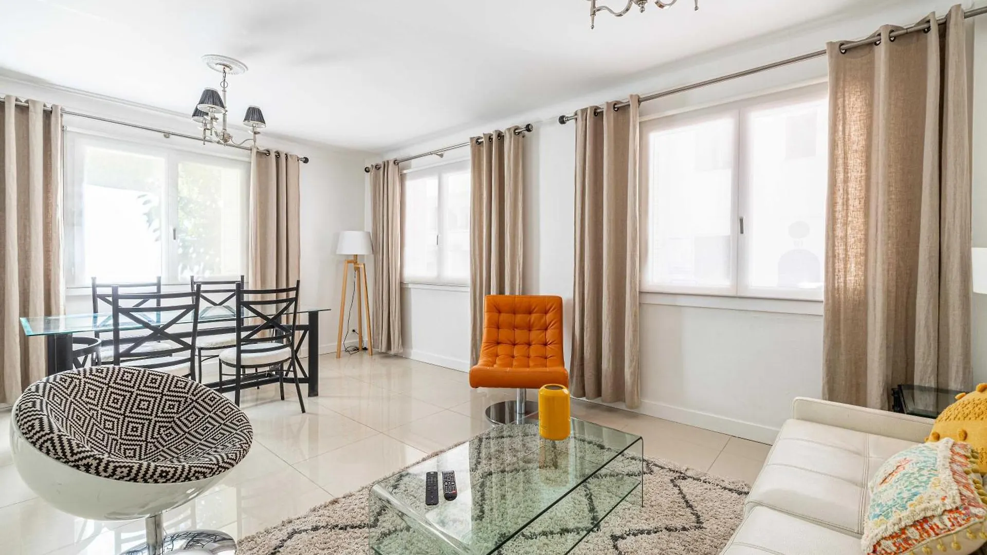 Cosy 2-Bedroom Apartment - Close To Martinez Hotel Канны